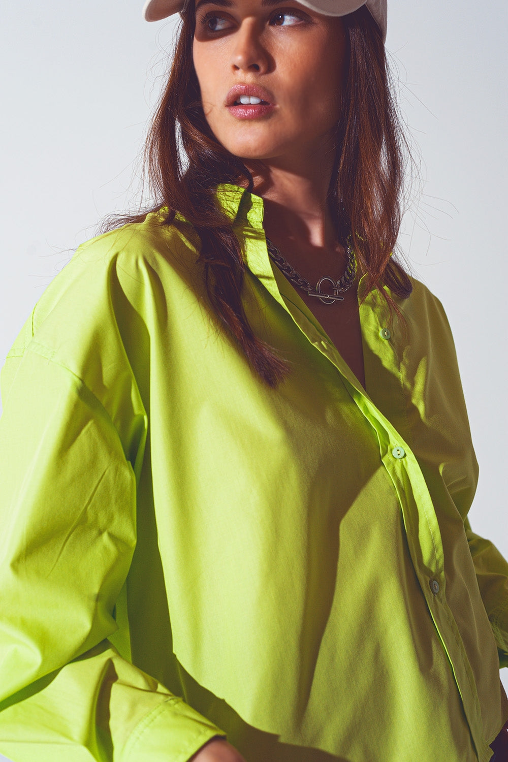 Blusa solta em verde lima
