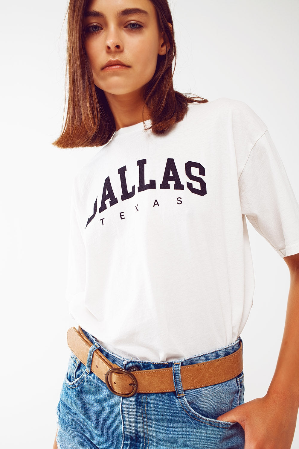 Camiseta com o texto Dallas Texas em branco
