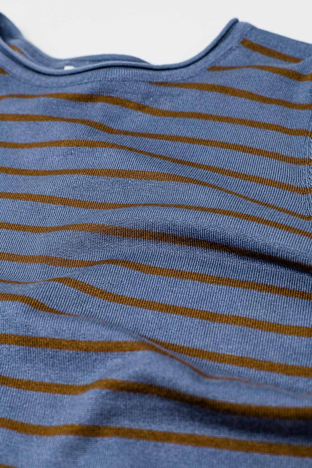 Camisola às riscas de malha fina cinzenta
