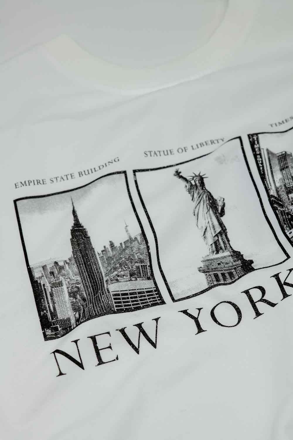 Camisola branca de mangas compridas e gola redonda com new york city estampado