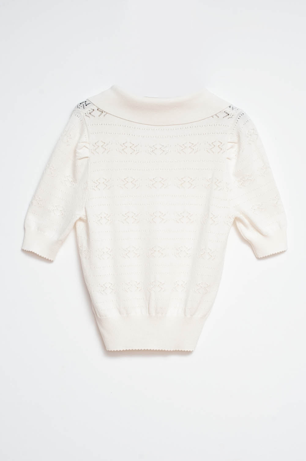 Camisola de manga curta com costura decorativa em creme
