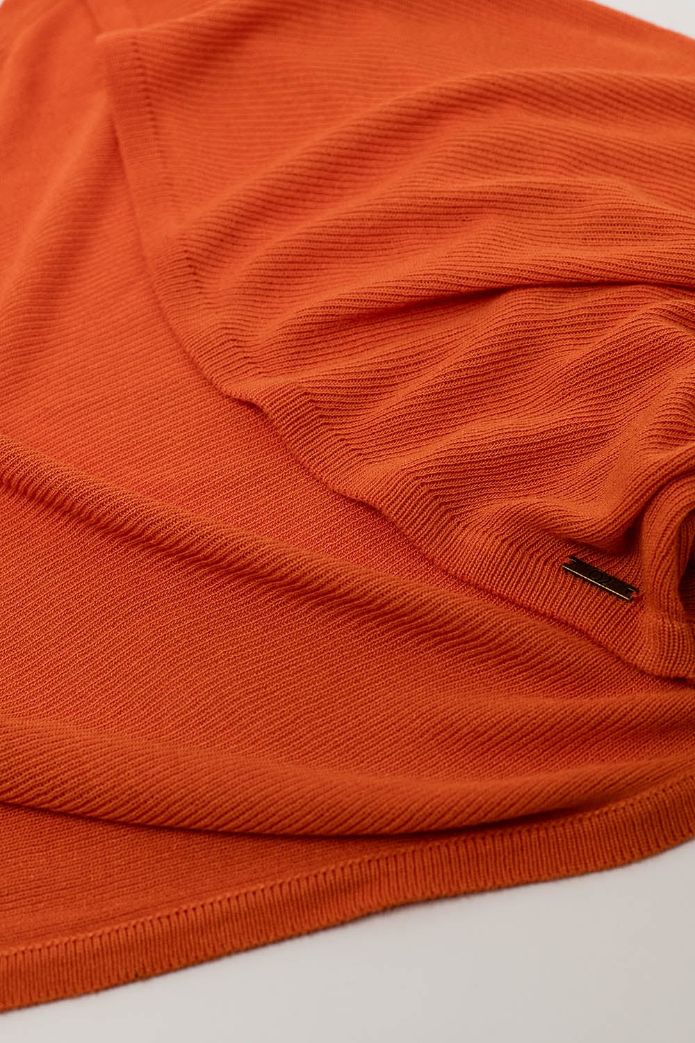 casaco bolero de malha fina cor de laranja