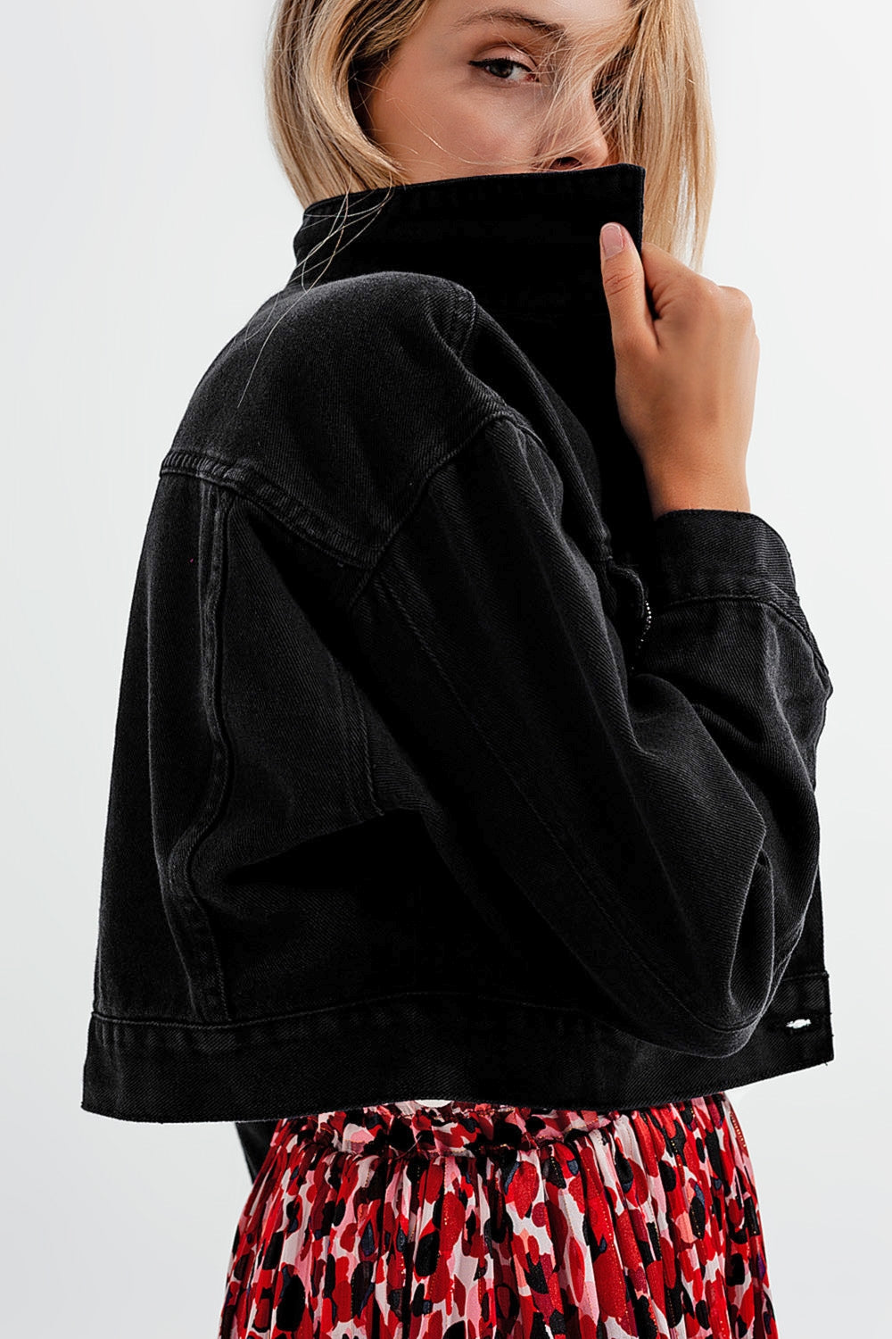 Casaco de ganga preto com franjas de rhinestone