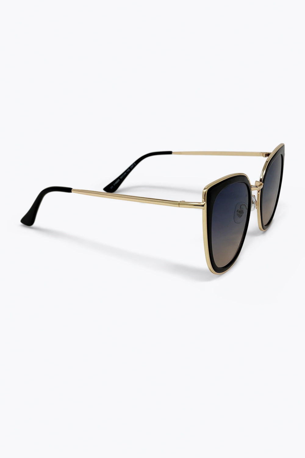Lentes Degradê Pretas com Acabamento Dourado Óculos de Sol Oversized Olho de Gato