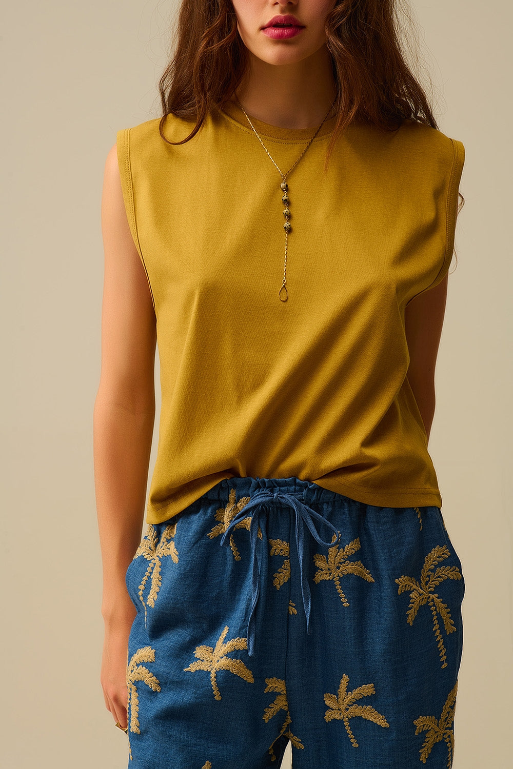 T-shirt de algodão sem mangas Mustard