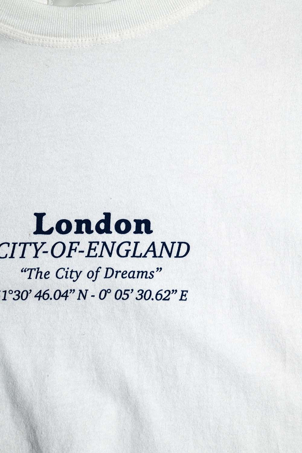 T-shirt de tamanho grande com estampado gráfico de Londres