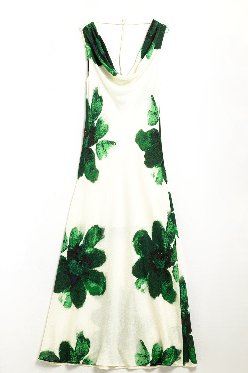 Vestido longo verde sem mangas e esvoaçante com estampa floral