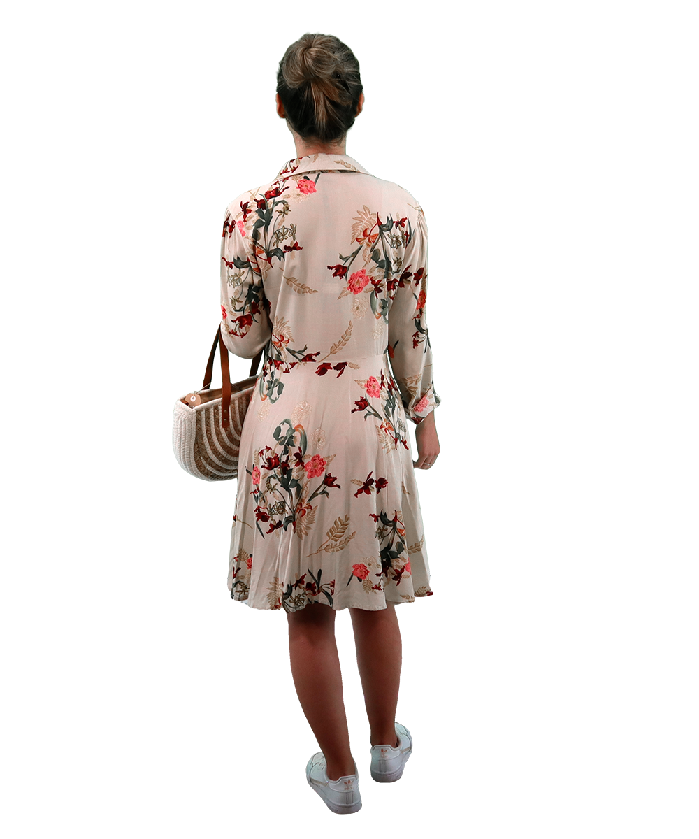 Vestido tipo “skater” com flores