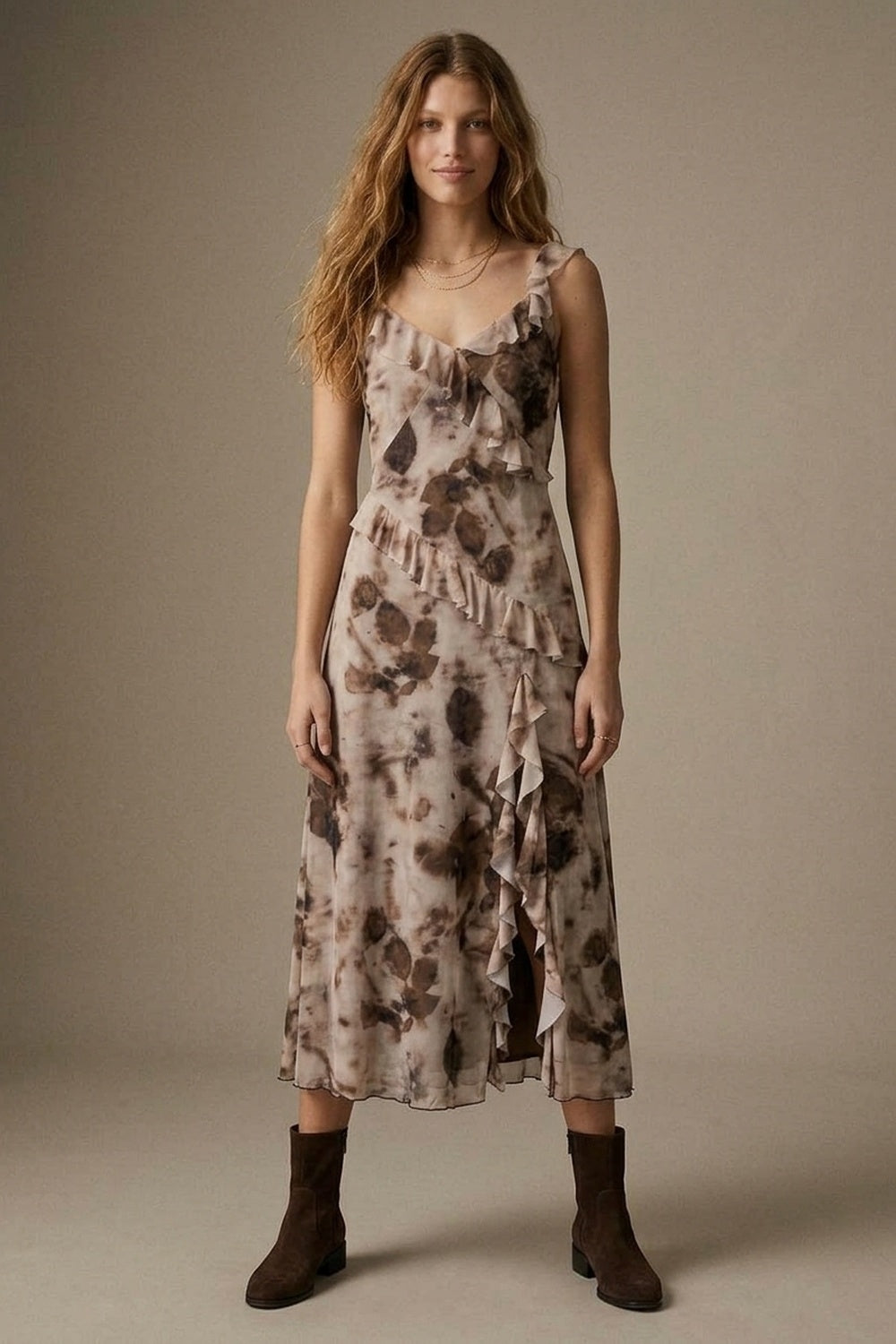 Vestido Longo Bege Abstrato Floral Chiffon com Babados no Decote em V
