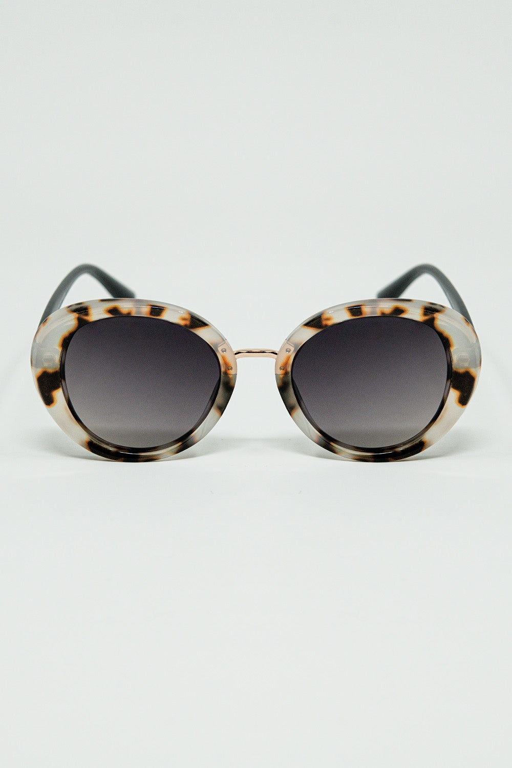 Q2 Beige Sunset Spot Oval Shaped Sunglasses (óculos de sol ovais)