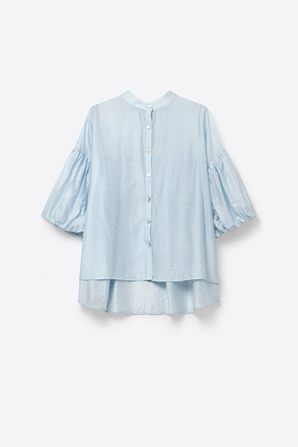 Blusa Azul Claro com Botões nas Costas e Mangas Bufantes