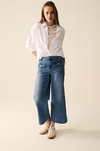 Blusa branca listrada relaxada