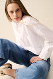 Q2 Blusa branca listrada relaxada