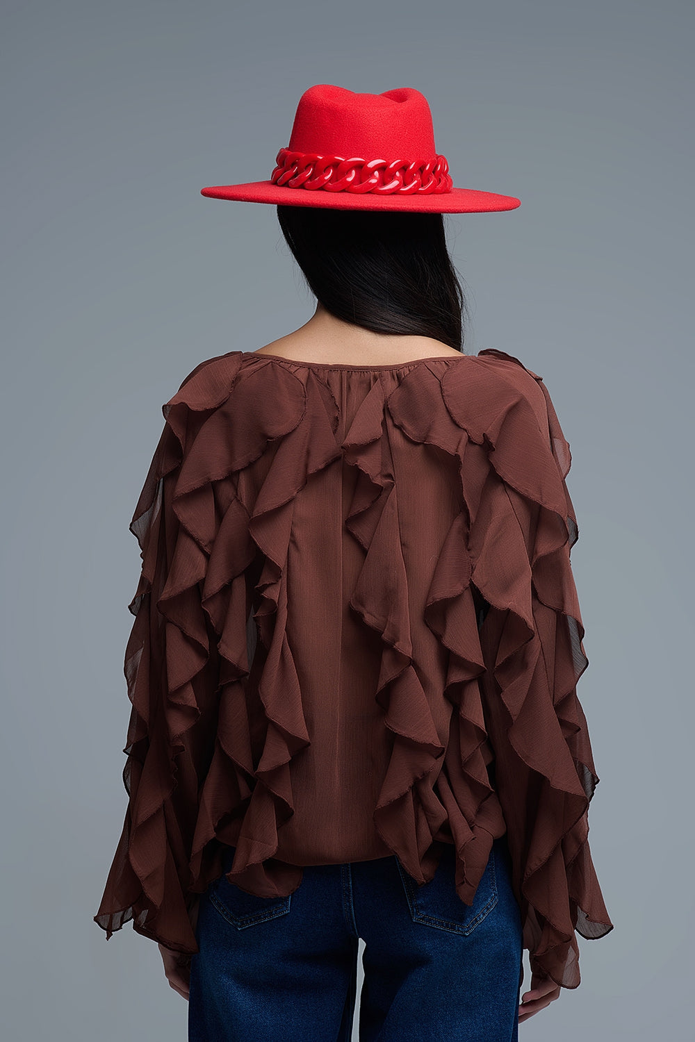 Blusa castanha de chiffon com decote em V e folhos