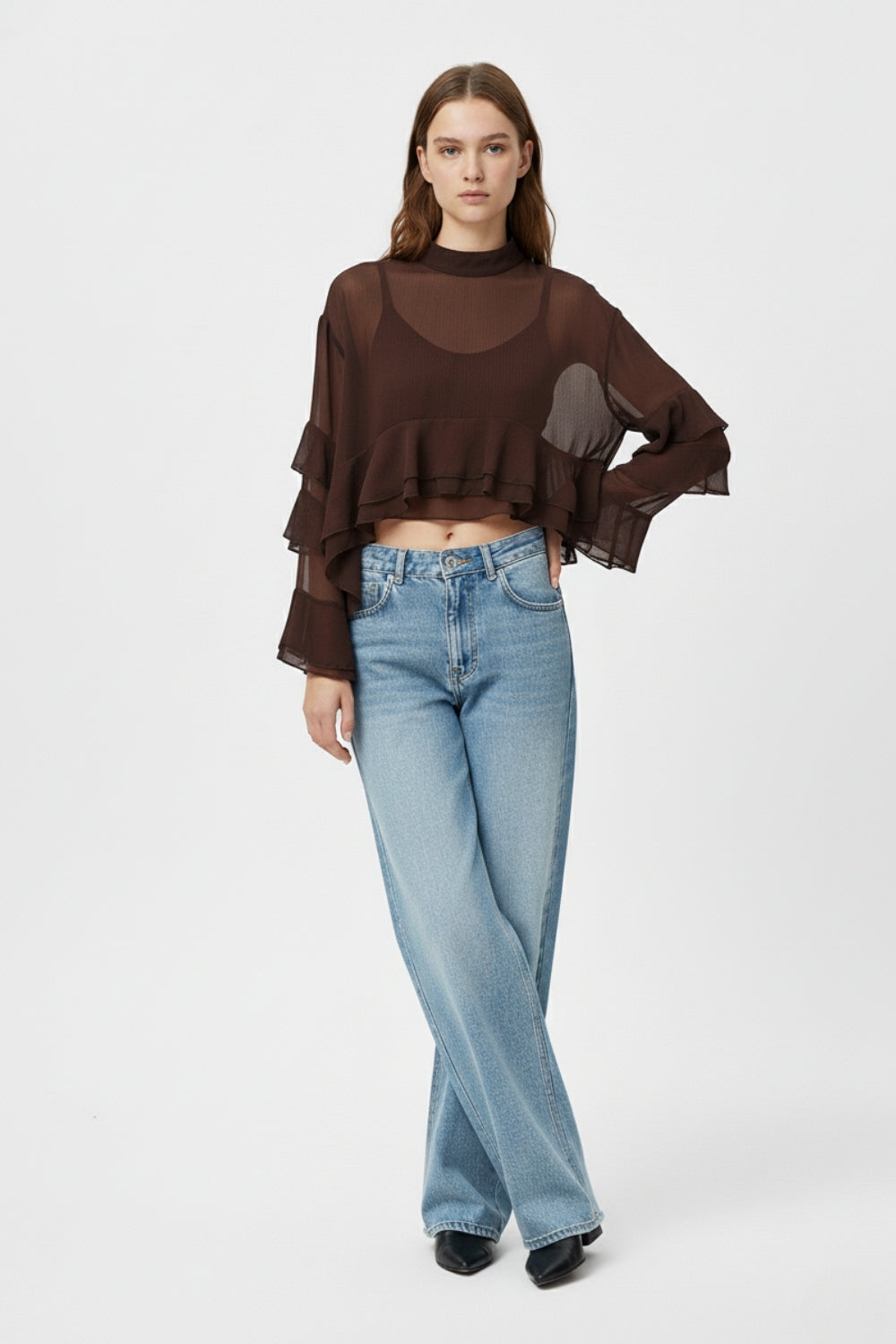 Blusa castanha em chiffon com folhos estilo capa transparente