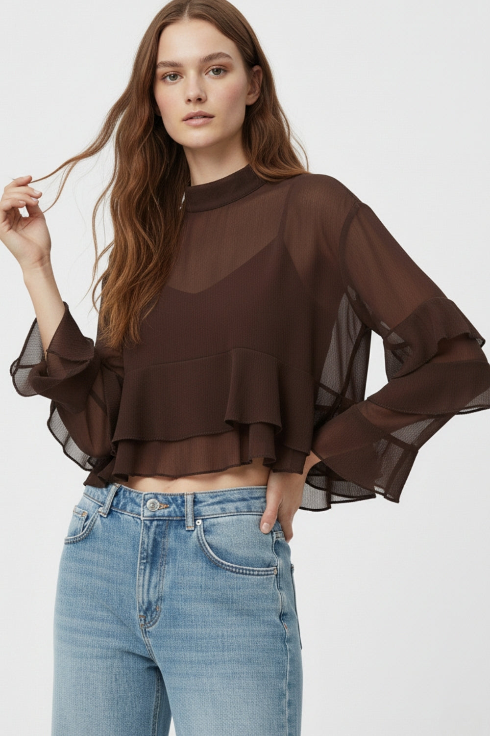 Blusa castanha em chiffon com folhos estilo capa transparente