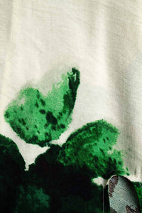 Blusa Cropped Com Estampa Floral em Verde Amarrada na Cintura