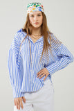 Q2 Blusa listrada azul claro relaxada