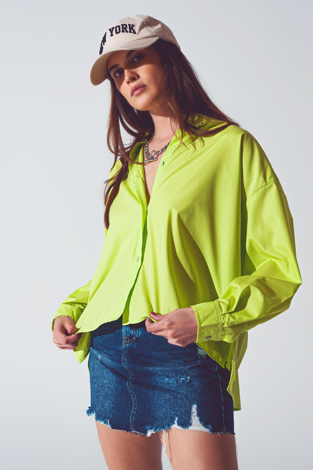 Blusa solta em verde lima