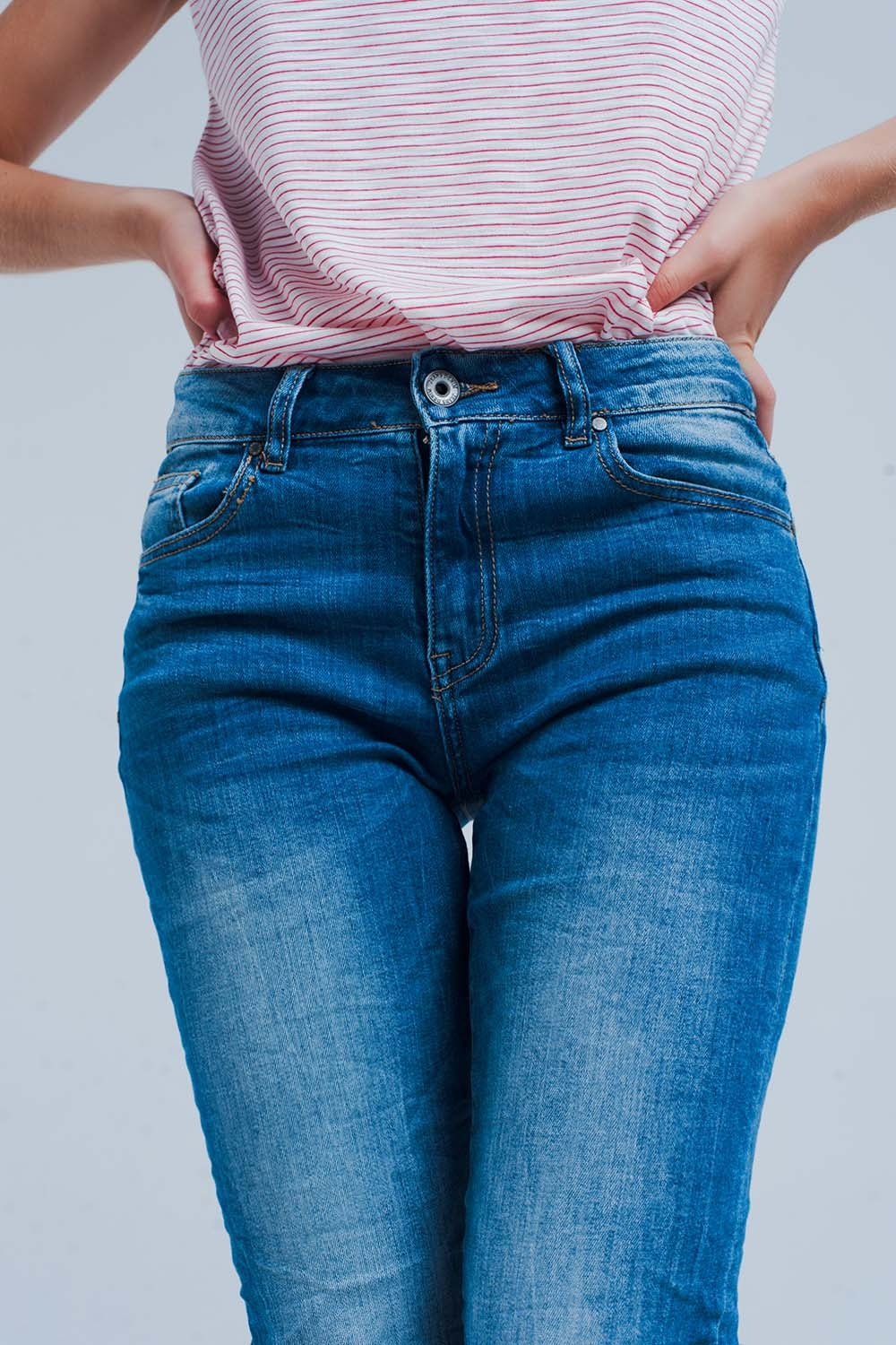 Calças de ganga com efeito enrugado