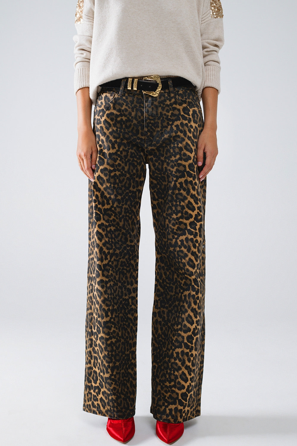 Q2 Calças de ganga de perna direita com estampado de leopardo