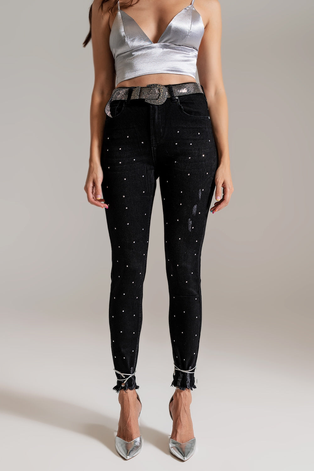 Q2 Calças de ganga Skinny com Detalhes Adornados em Lavagem Preta