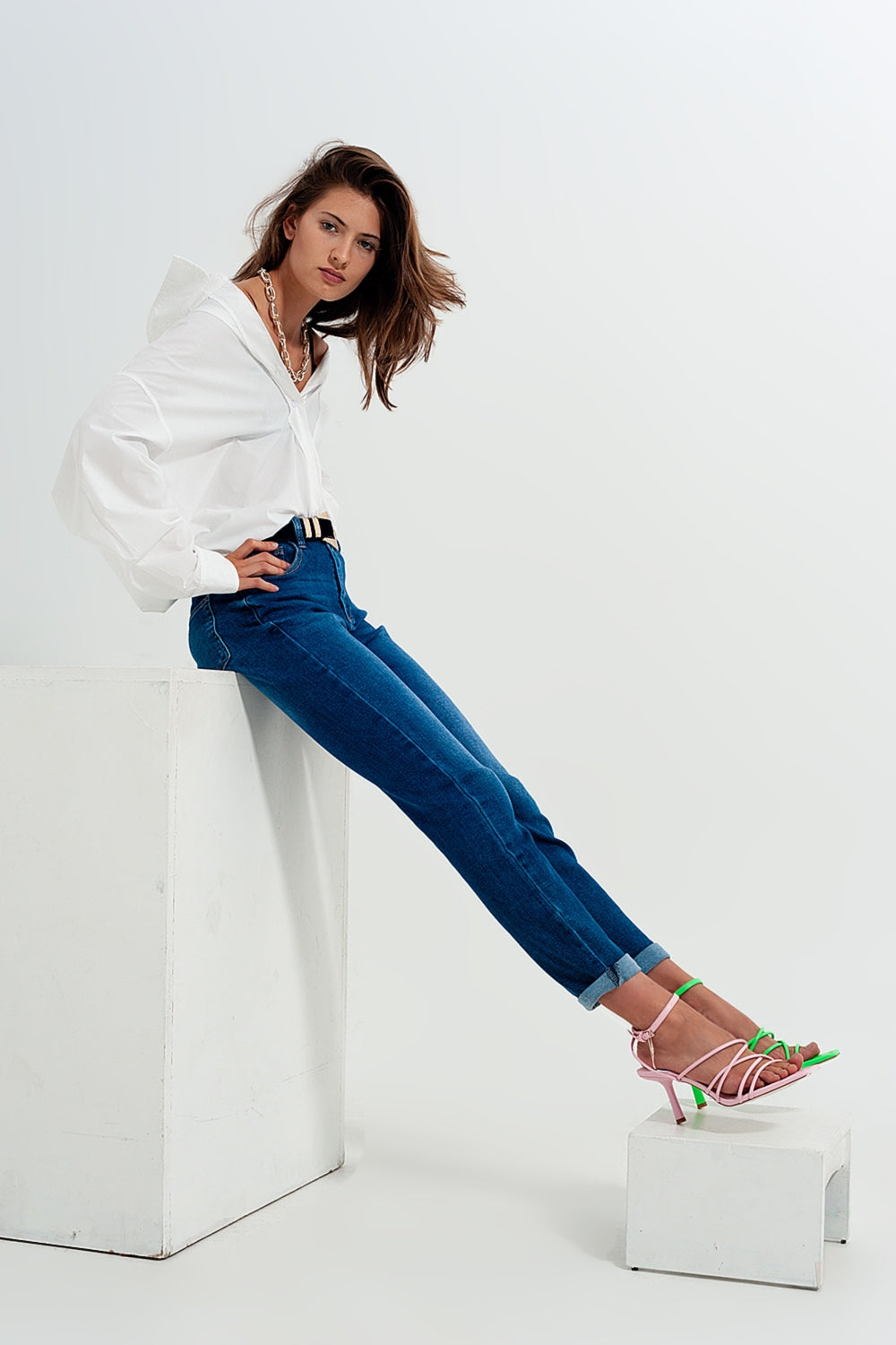 Q2 Calças de ganga skinny de algodão azul escuro com ajuste skinny