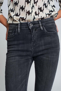 Calças de ganga skinny de alta ascensão em preto lavado
