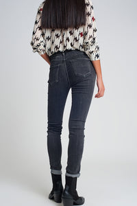 Calças de ganga skinny de alta ascensão em preto lavado