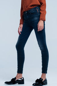 Q2 Calças de ganga skinny preto enrugado cintura alta