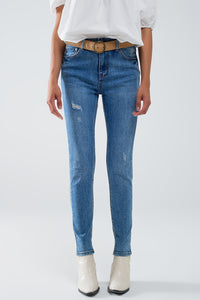 Q2 Calças de ganga super skinny esticadas em MIdwash com pormenores de desgaste
