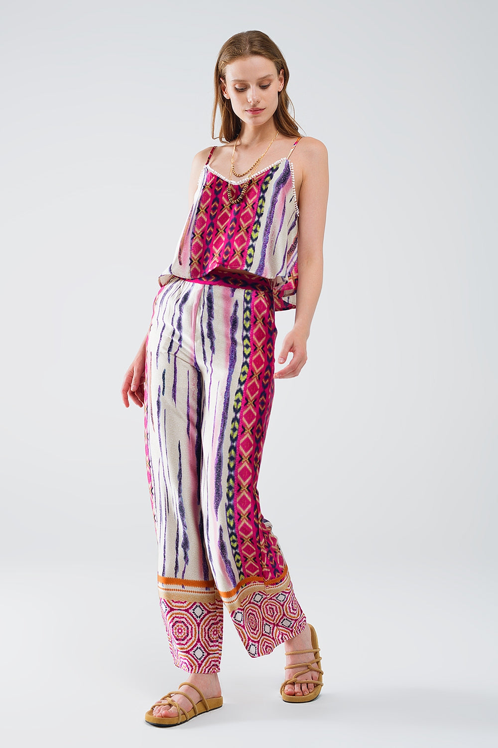 Calças de perna larga com estampado abstrato em multicolor