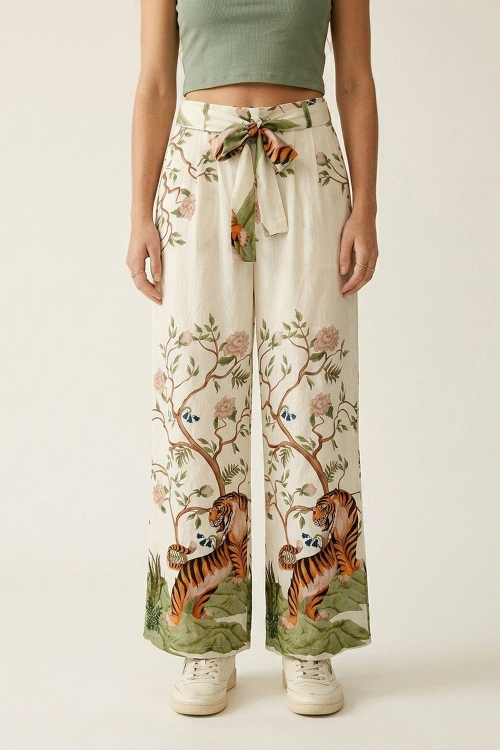 Q2 Calças de pernas largas com cintura atada de tecido leve com estampado floral em creme