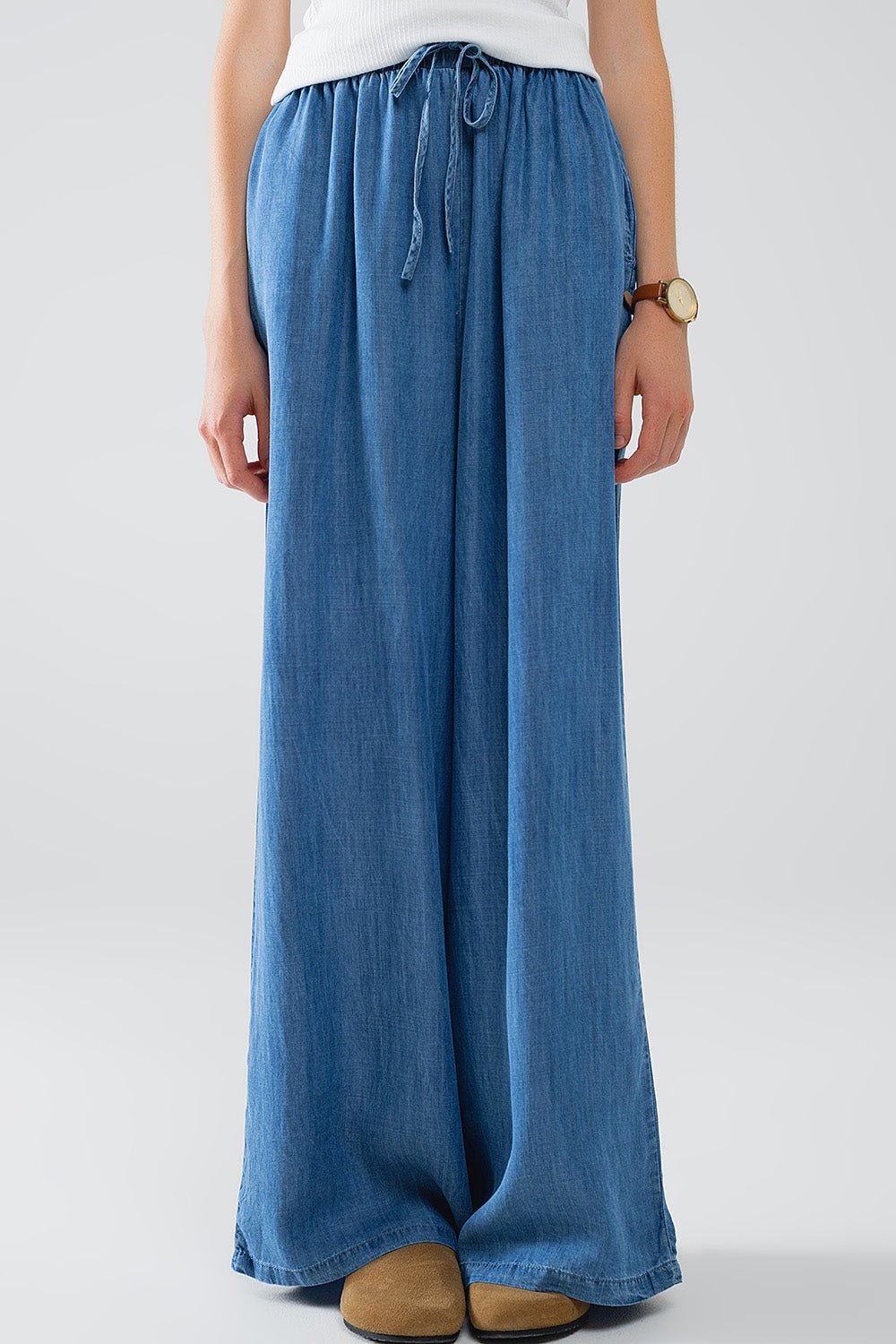 Q2 Calças em tencel fluidas de perna larga estilo ganga azul