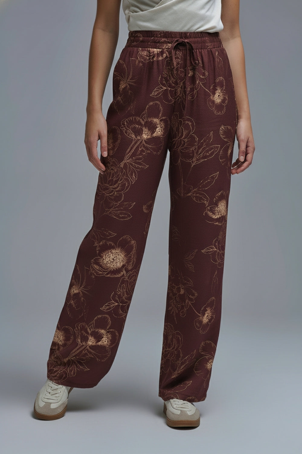 Q2 Cal�as fluidas leves borgonha com estampado flora