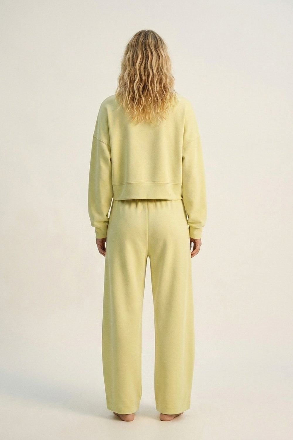 Calças Jogger de malha super-suave em amarelo com cintura com cordão