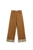Q2 Calças largas em camel com estampado de leopardo na parte inferior