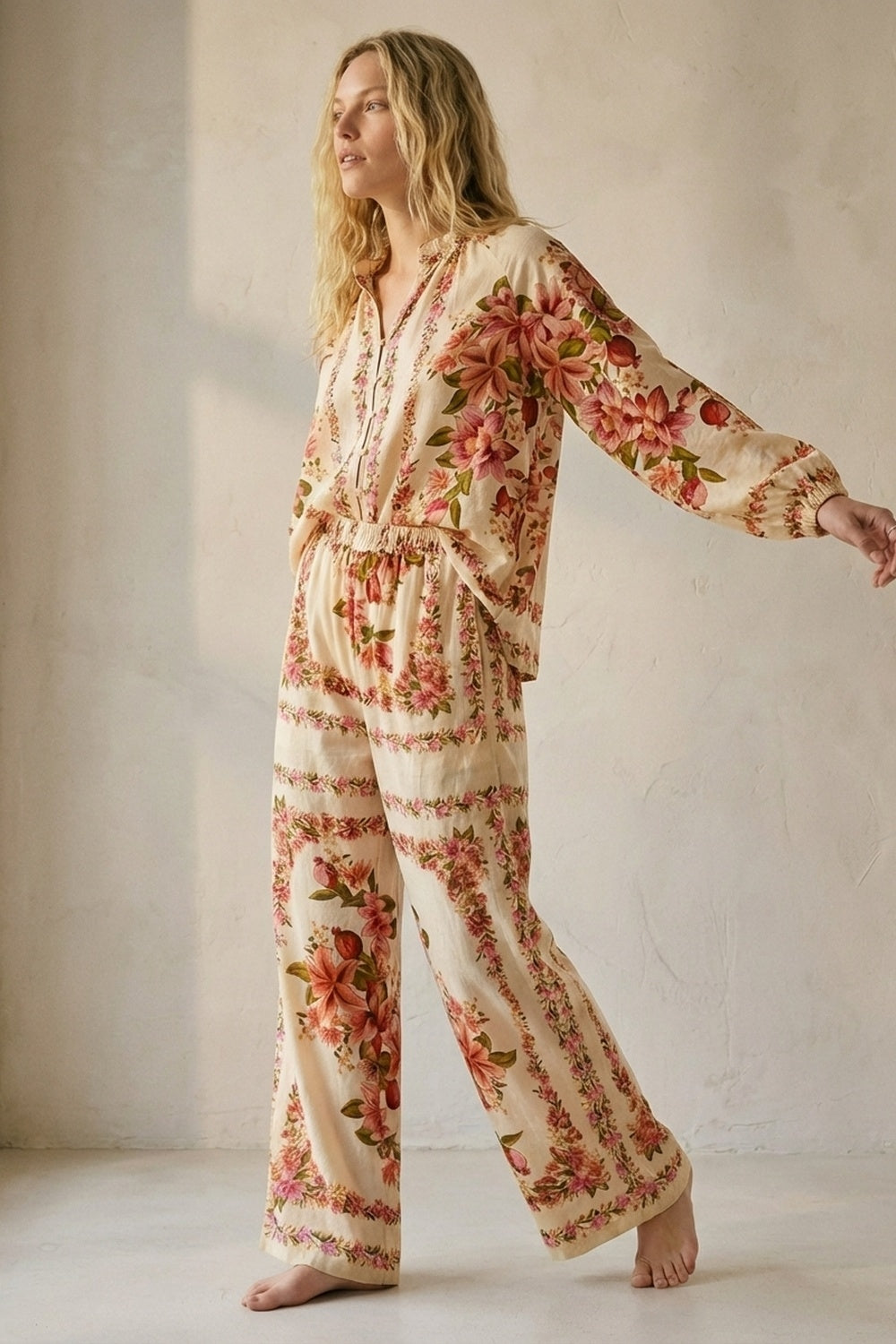 Calças largas Maxi com estampa floral em bege