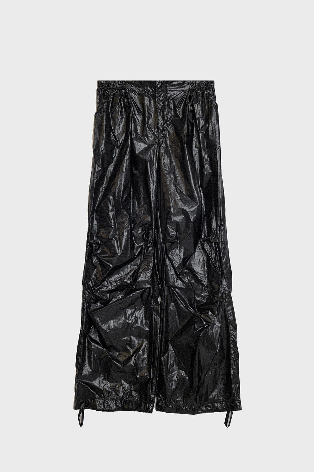Q2 Calças metálicas preto oversized com zíper