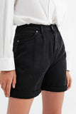 Calções de ganga estilo mom style em preto