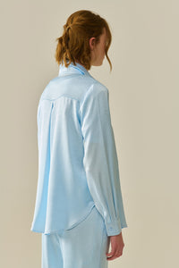 Camisa Azul Bebê com Botões em Cetim