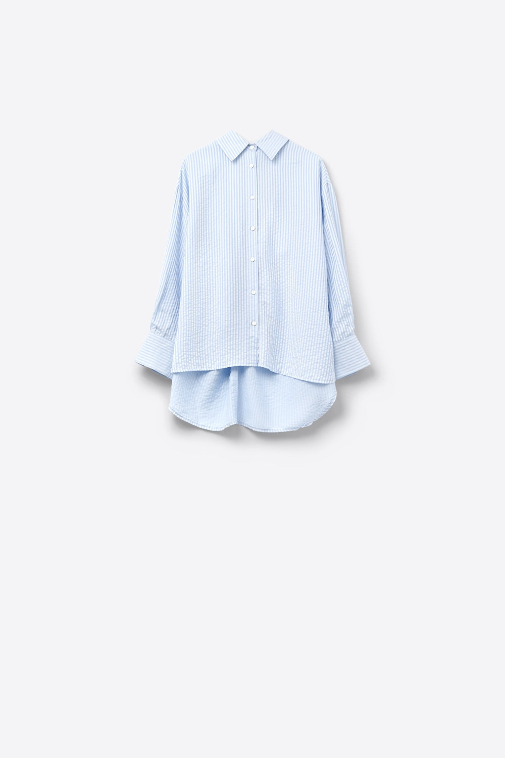 Q2 camisa azul bebé de grandes dimensões com laço nas costas