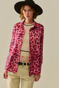 Camisa com Botões em Estampa de Leopardo Fúcsia