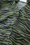 Camisa com estampado de zebra em verde