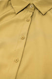 Camisa confeccionada em tecido muito macio e leve na cor camel