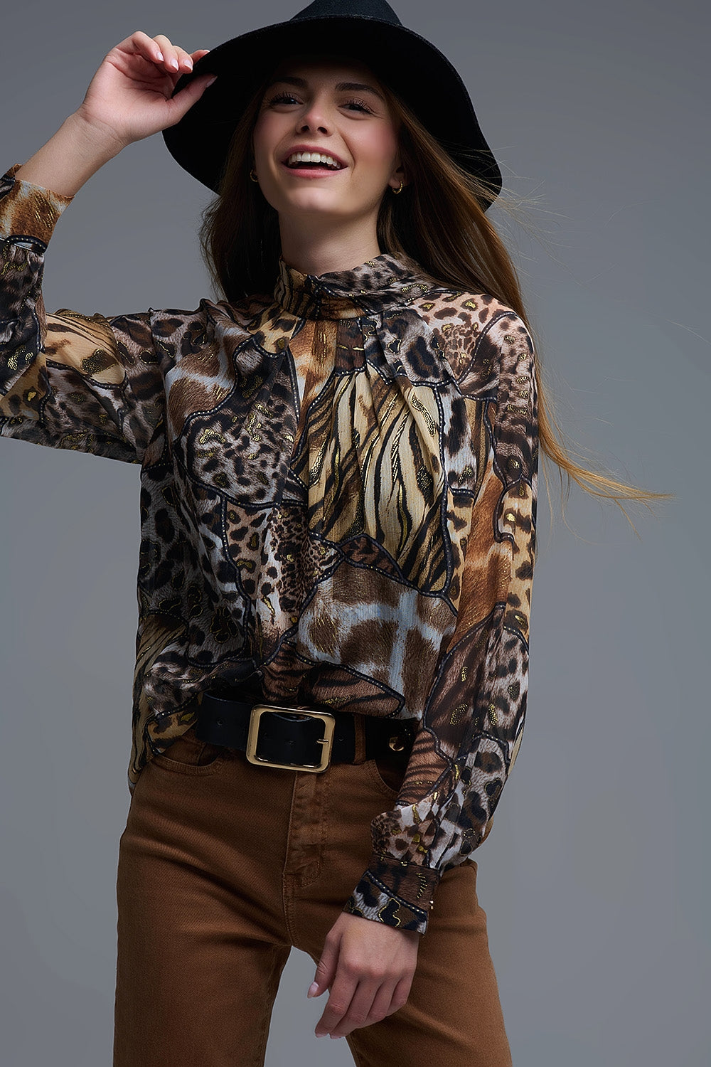 Q2 camisa de chiffon com estampado animal e pormenores dourados