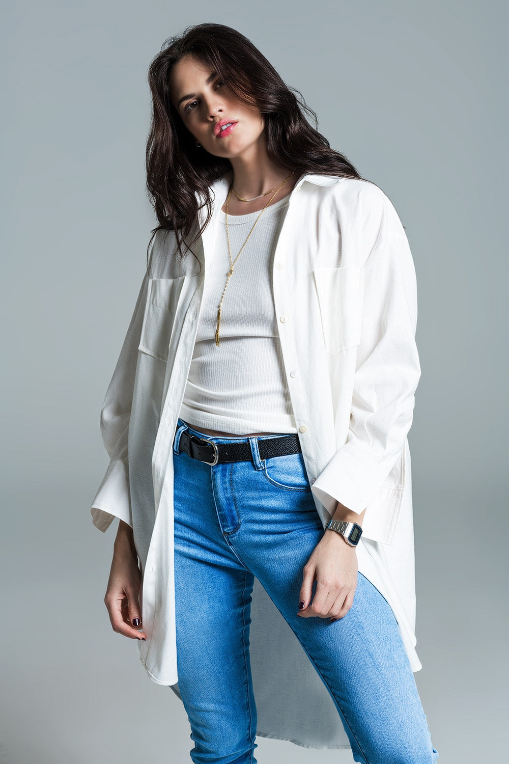 Q2 Camisa de corte boyfriend com manga 3/4 em branco