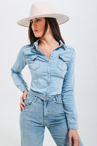 Camisa de ganga tipo western em azul claro