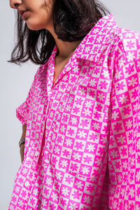 Camisa de manga curta rosa luminosa oversized
