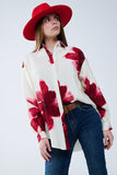 Camisa descontraída em bege com estampado de flores tropicais em vermelho